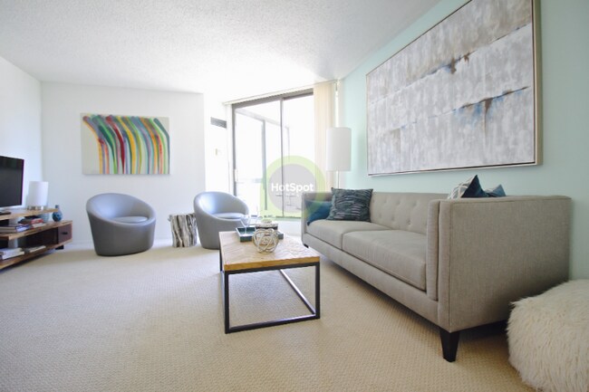 724 N Dearborn St, Chicago, IL 60654 - photo 4