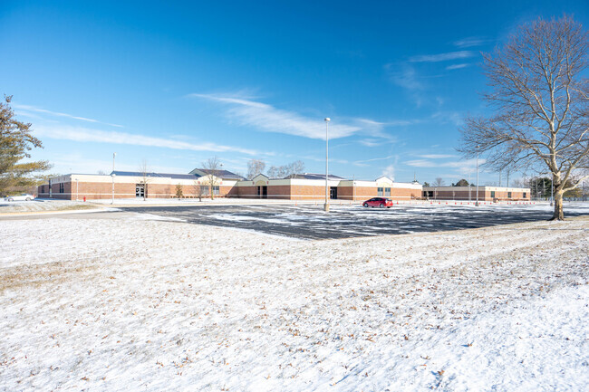 Sycamore Elementary offers the finest in early education to young learners in Avon.