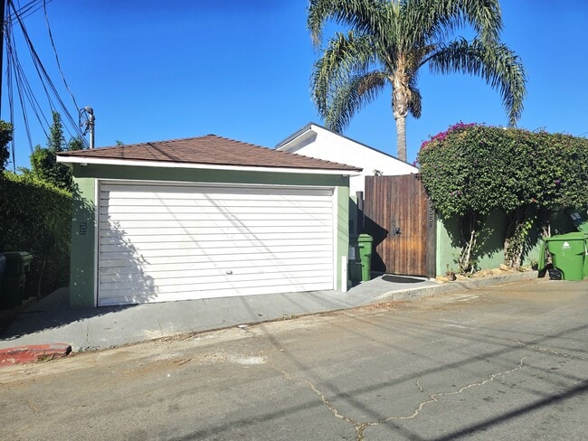 2065 Ivar Ave, Los Angeles, CA 90068 - photo 2