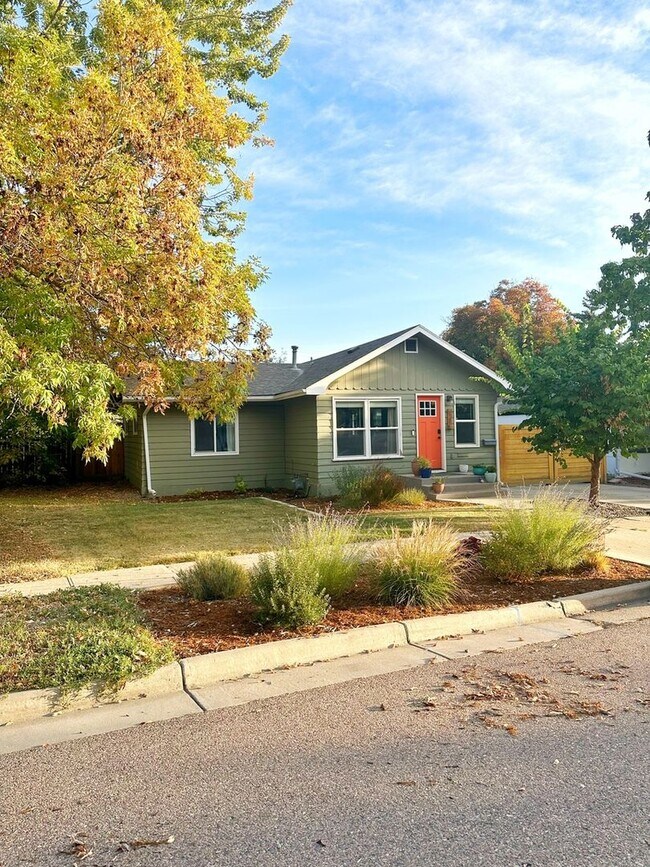 631 E 12th St, Loveland, CO 80537