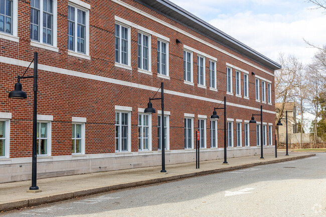 The student dropoff and pick up area at the Malcolm White Elementary School in Woburn, MA.