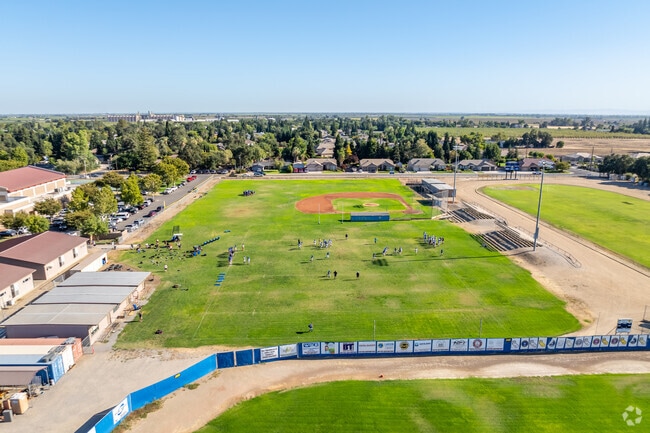 Sutter High School is home of the Huskies.