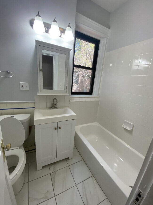 69 Quint Ave unit 4, Allston, MA 02134 - photo 7