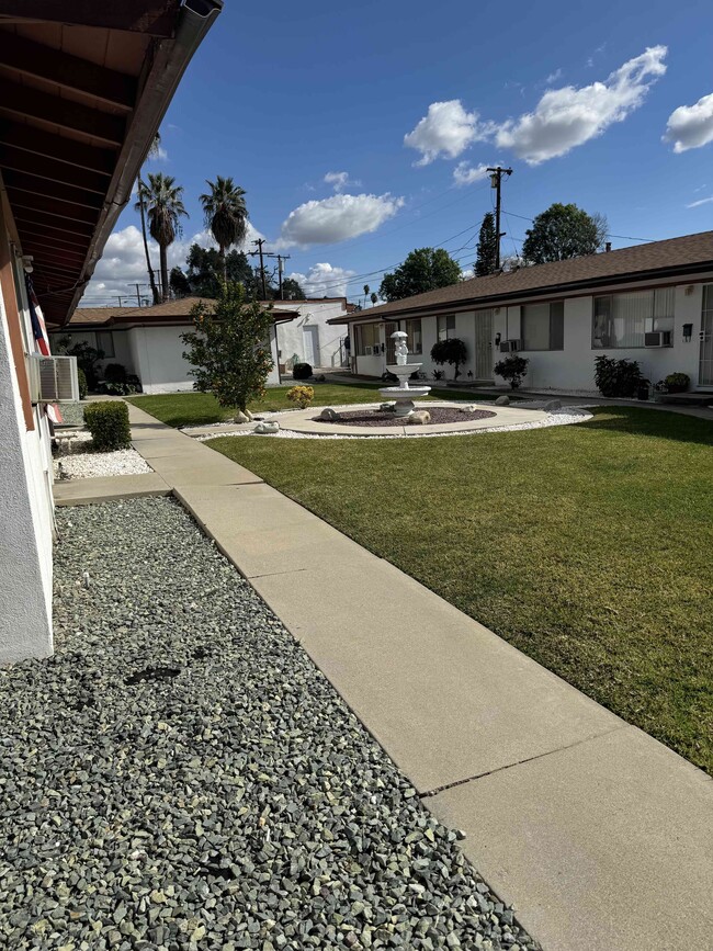 407 Violet Ave, Monrovia, CA 91016