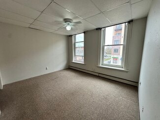 516 Broadway St S, Menomonie, WI 54751