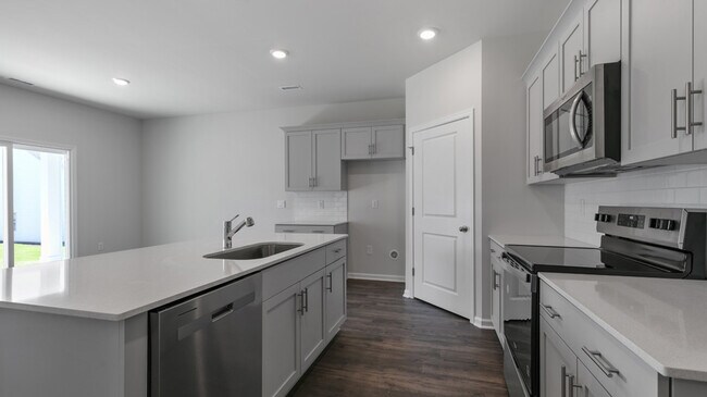 709 Comice Pear Way, Willow Springs, NC 27592 - photo 3