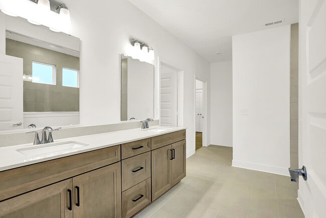 5076 Foxley Park Ln, Avon, IN 46123 - photo 4