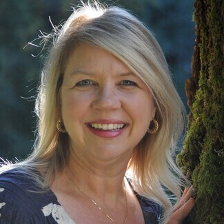 Andrea Stewart