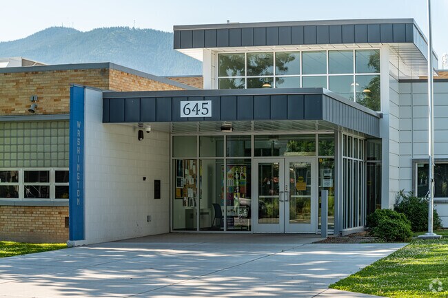 Washington Middle School emphasizes academic excellence and community engagement.