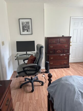 4208 Browns Ln, Louisville, KY 40220