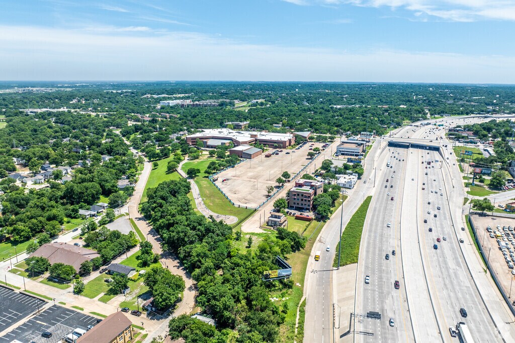 1406 Doyle Ave, Dallas, TX 75203 MLS 20755195