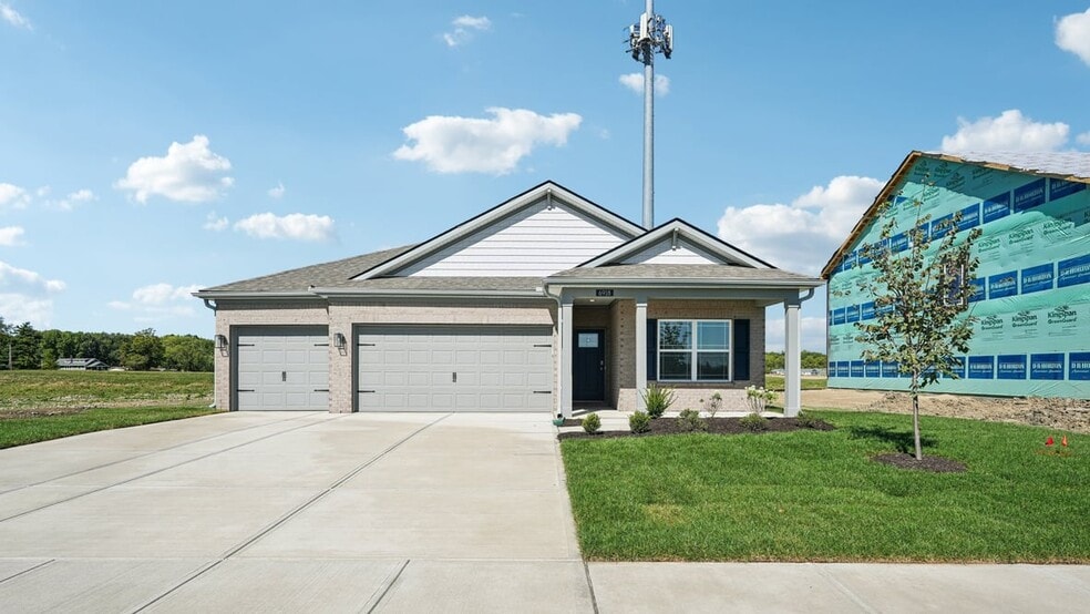 6918 Heritage Pass N, Greenfield, IN 46140 - photo 1