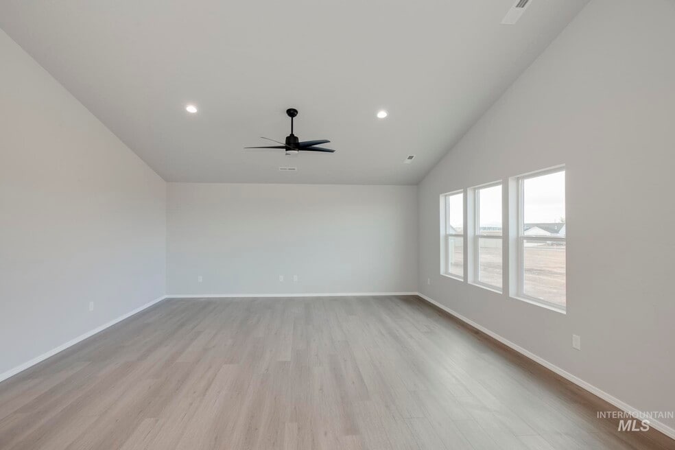 1722 Old Mill St, Middleton, ID 83644 - photo 1