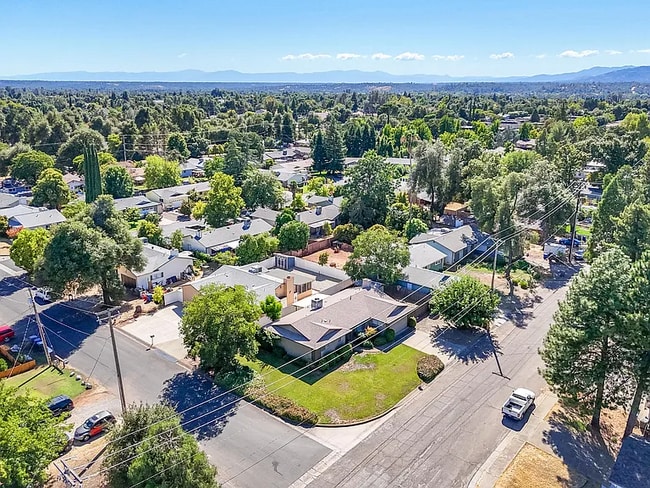 1201 Echo Rd, Redding, CA 96002 - photo 3