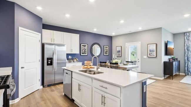 1133 Phillips Dr, Greenfield, IN 46140 - photo 4