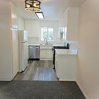 10527 Palms Blvd, Los Angeles, CA 90034