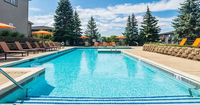 Axis at Westmont, Westmont, IL 60559 - photo 3