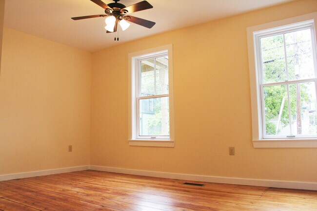 39 Peru St unit 1, Burlington, VT 05401 - photo 5