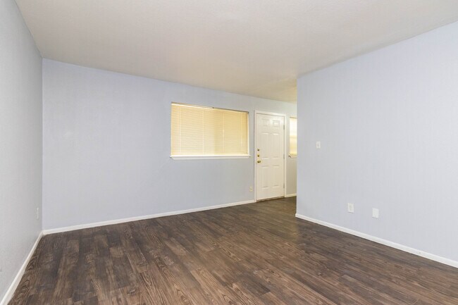 Fircrest Apartments, Amarillo, TX 79109 - photo 2