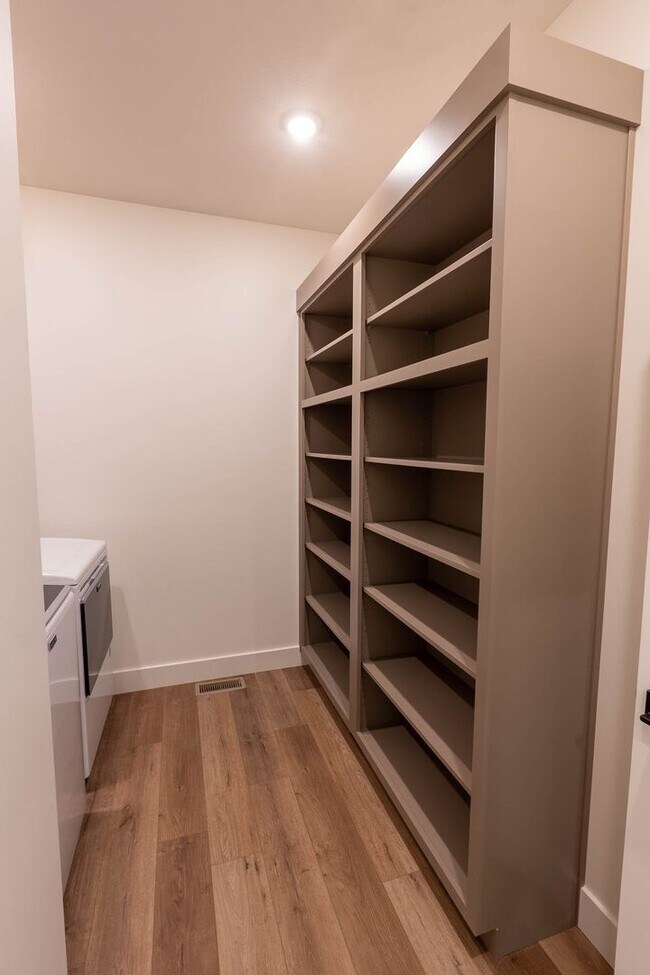 1907 St Matthew's Ct, Rolla, MO 65401 - photo 4