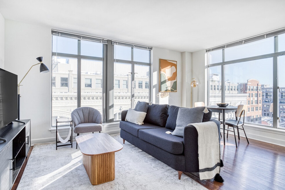 400 8th St NW unit FL11-ID1231, Washington, DC 20004 - photo 1