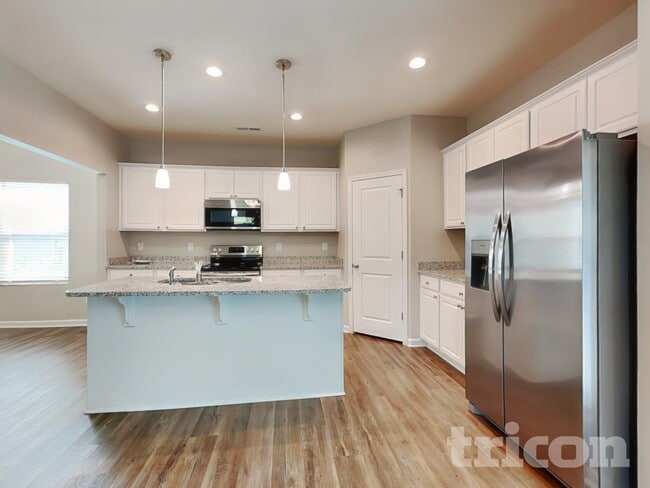 741 Rolling Creek Cir, Clayton, NC 27520 - photo 6