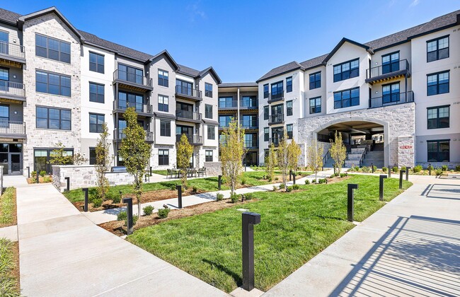 The Fieldston of Fairway, Fairway, KS 66205 - photo 2