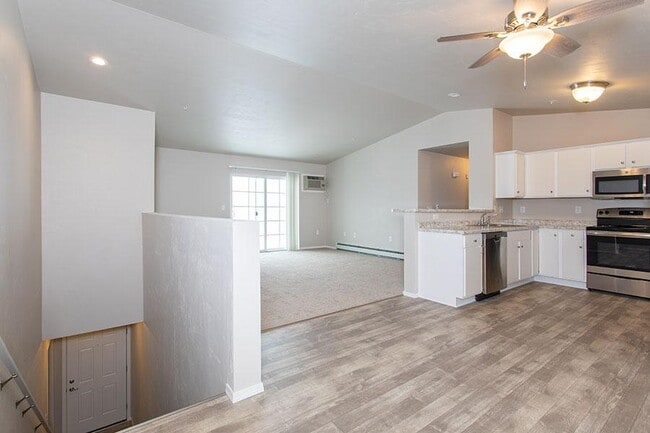 The Reserve, Waupaca, WI 54981 - photo 4