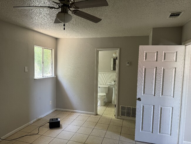 1218-1220 Georgetown Rd unit 1220, Copperas Cove, TX 76522 - photo 4