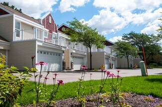 869-937 Wescott Square, Eagan, MN 55123