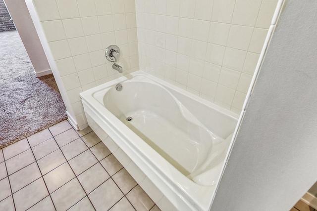 1910 S Indiana Ave unit 423, Chicago, IL 60616 - photo 6