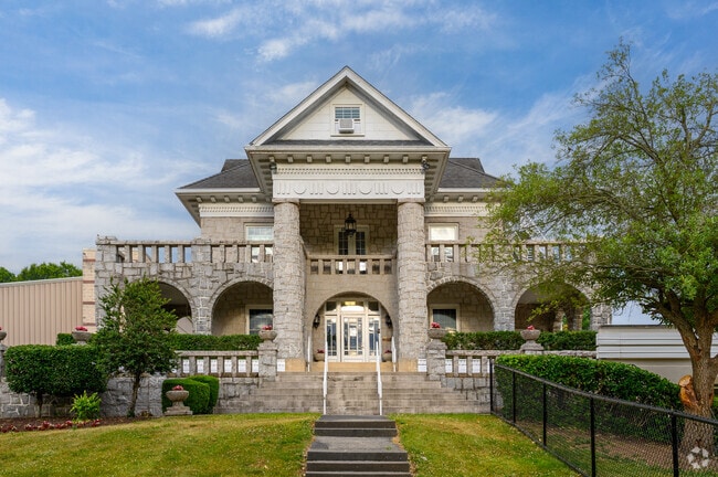 Browne Academy is located in the Virginia Hills area of Alexandria.