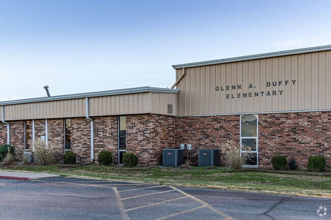 Glenn Duffy Elementary School in Gravette holds a B rating on Niche.com.