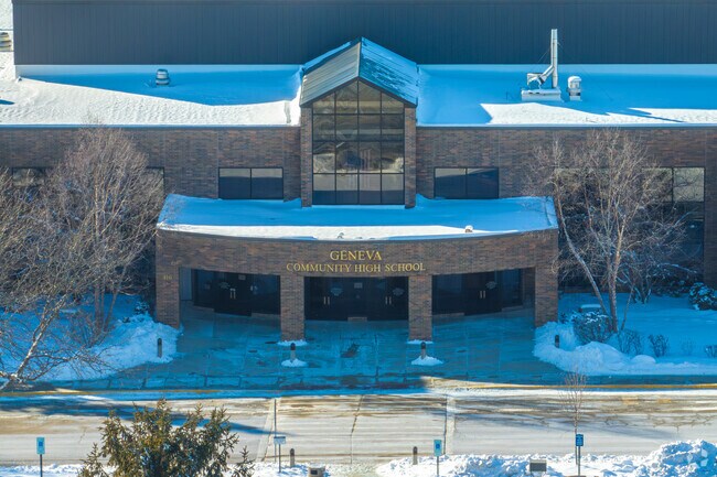 The courses at New Directions Geneva encourage critical thinking and creativity.