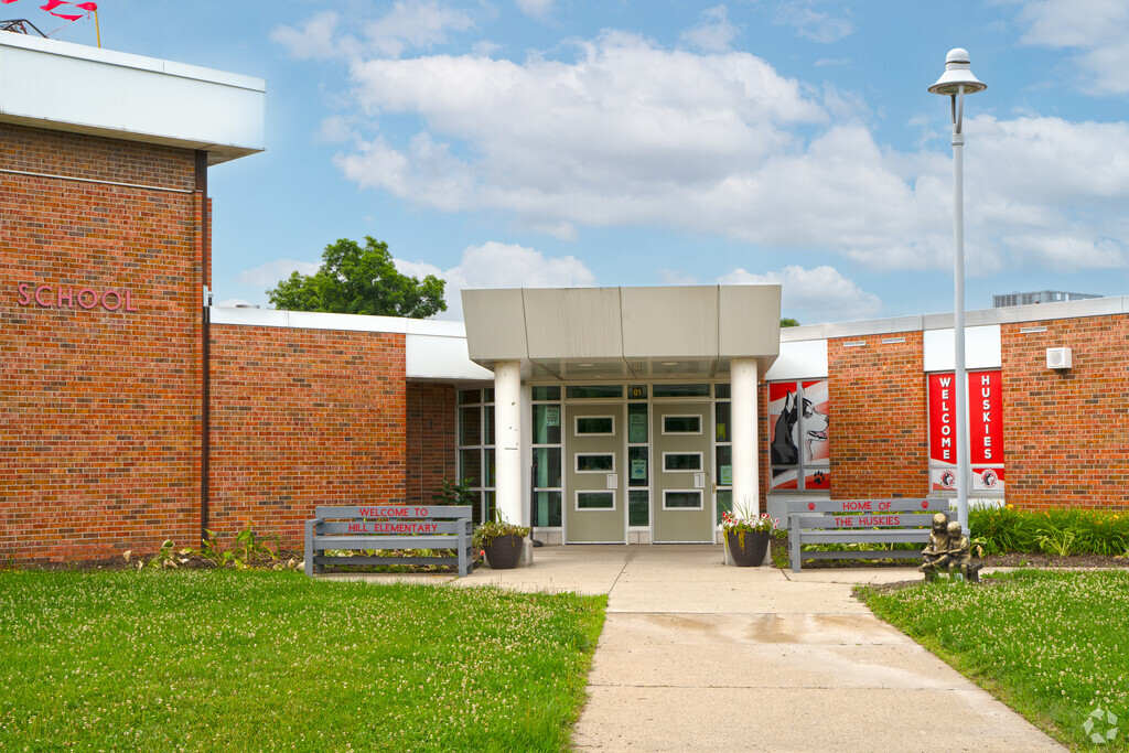 Front entrance to Hill Elementary School.