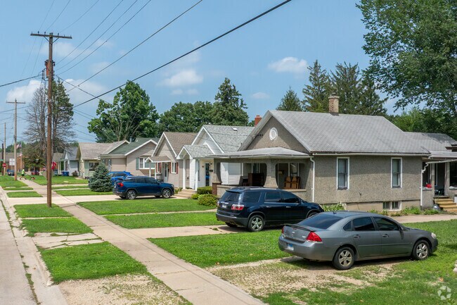 Bungalows are common in LaSalle.