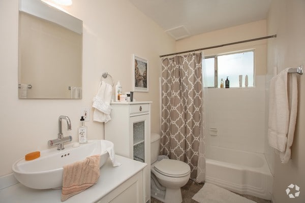 2328 Virginia Ave unit B, Santa Monica, CA 90404 - photo 4