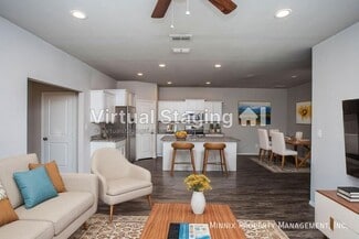 1713 102nd St, Lubbock, TX 79423