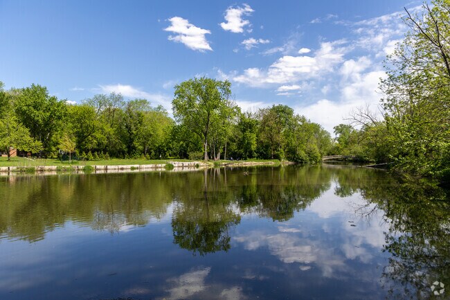 The DuPage River runs through Meadow Glens.
