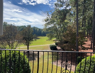 201 Plantation Dr, Southern Pines, NC 28387