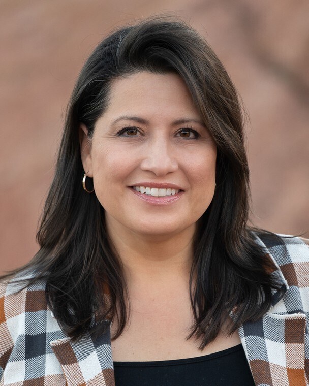 Angela Calloura