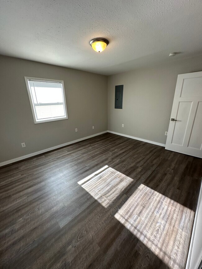 301 Buena Vista St unit 4, Alta, IA 51002 - photo 7