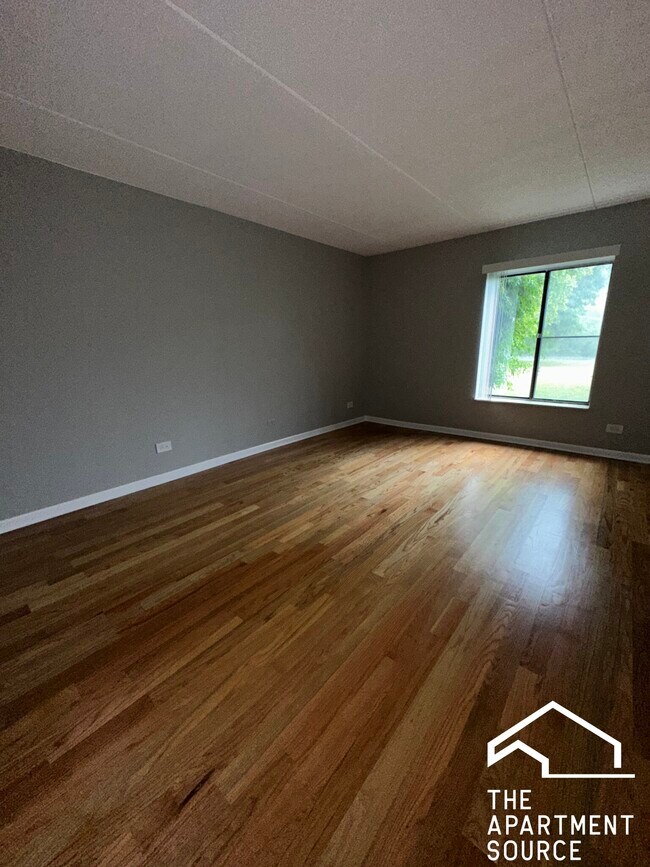 525 N Quentin Rd unit 104, Palatine, IL 60067 - photo 7