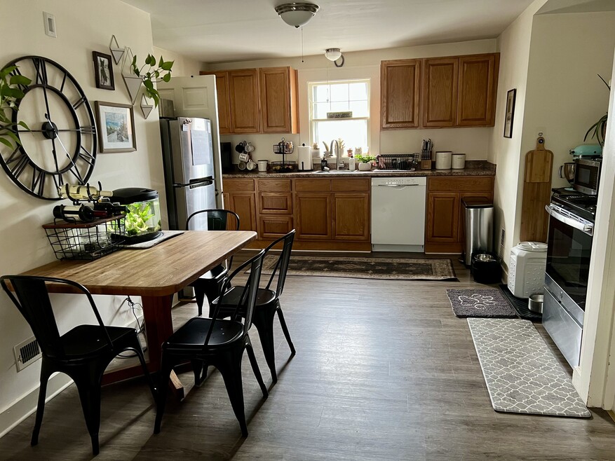 33 Putnam St unit C, Milford, NH 03055 - photo 1