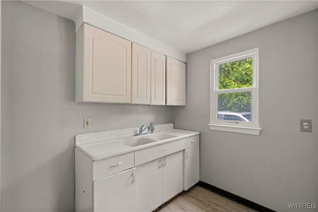 714 Taunton Place, Buffalo, NY 14214 - photo 6