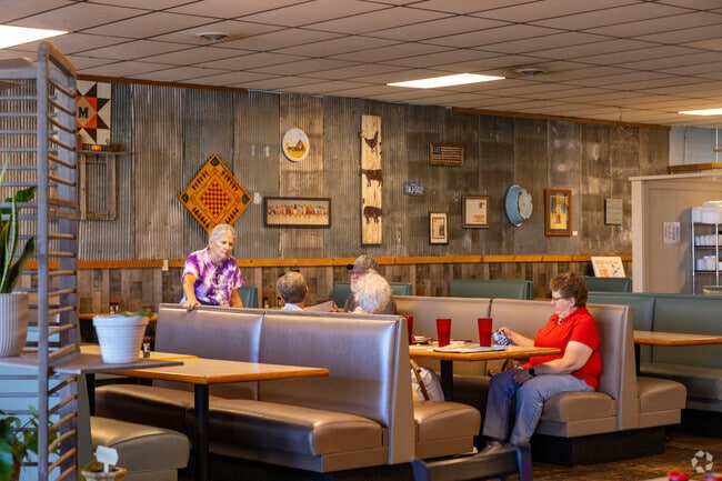 Southern Fried Chicken brings southern comfort food to Buffalo.