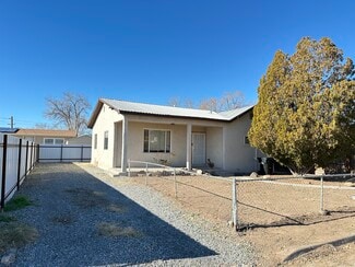 703 N 5th St, Belen, NM 87002