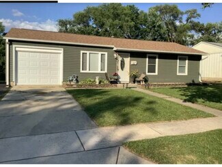 427 Kenyon Ave, Romeoville, IL 60446