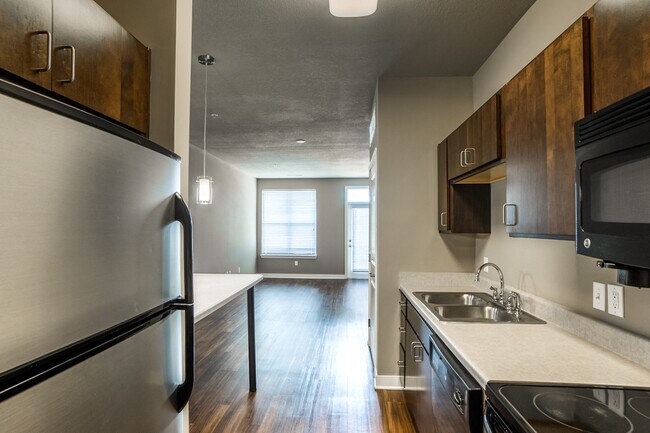 The Cole, Columbus, IN 47201 - photo 7