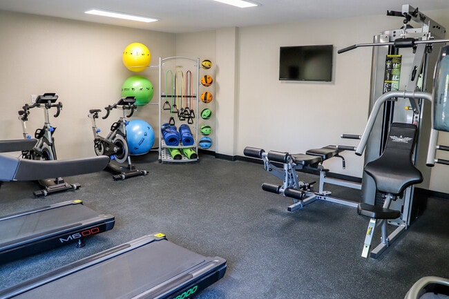 The Place At Forest Ridge, Flagstaff, AZ 86001 - photo 7